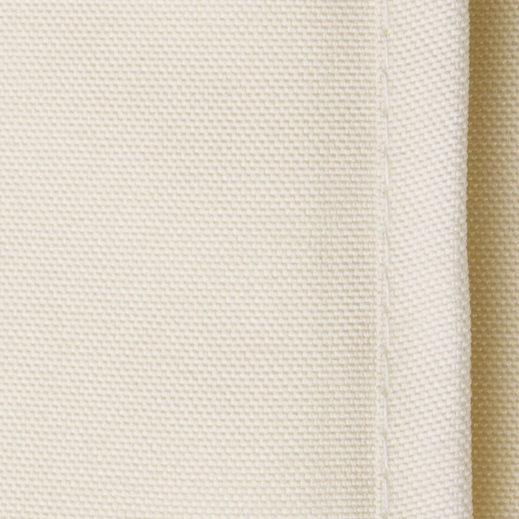 LIN-TBL-SQ-70-IVO_01